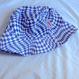 Lisa Says Gah! Blue bucket hat